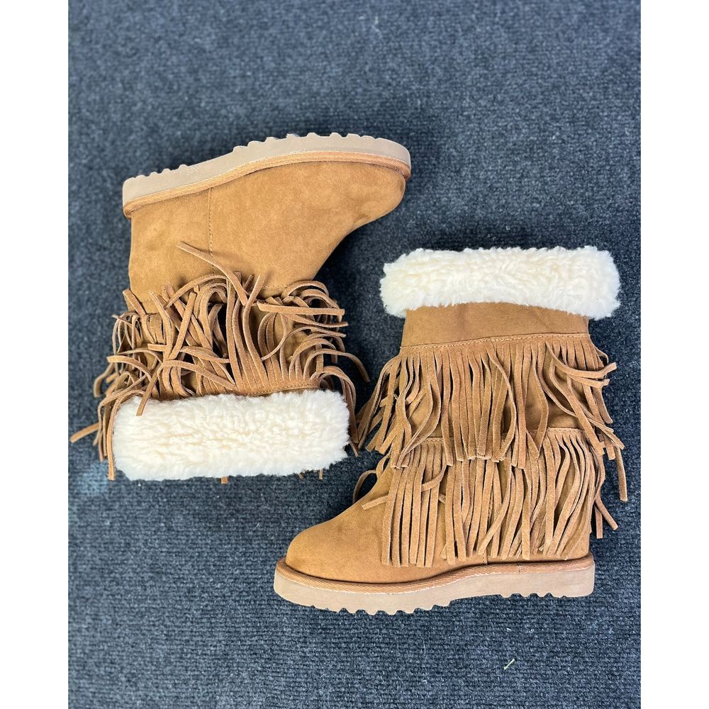 Madden Girl Suede Fringe Winter Boots with Sherpa Fur Trim Boho‎ Western Style 6